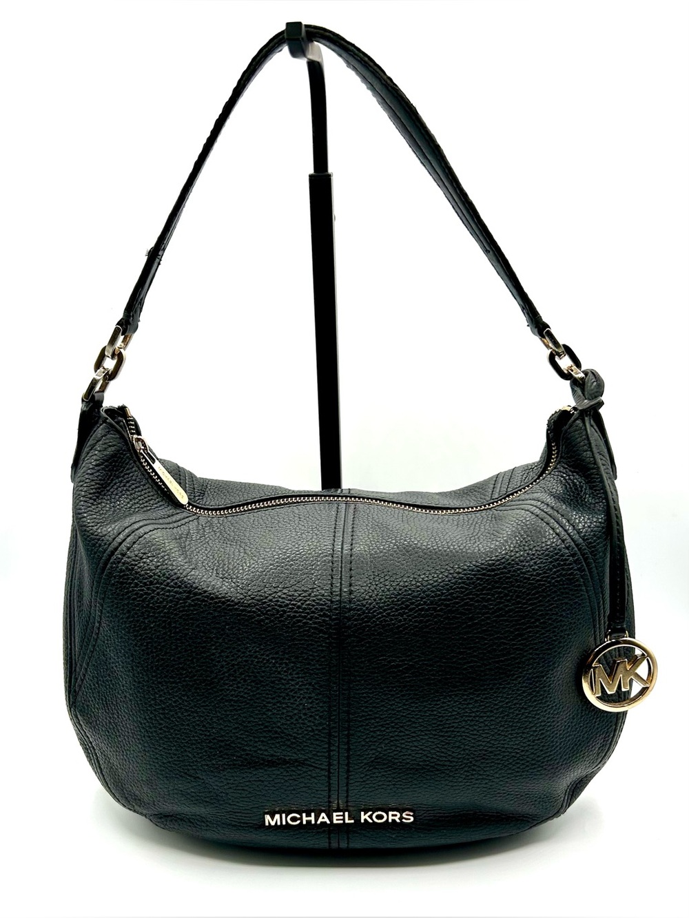 MICHAEL KORS Bedford Pebbled Black Leather Hobo Bag.
